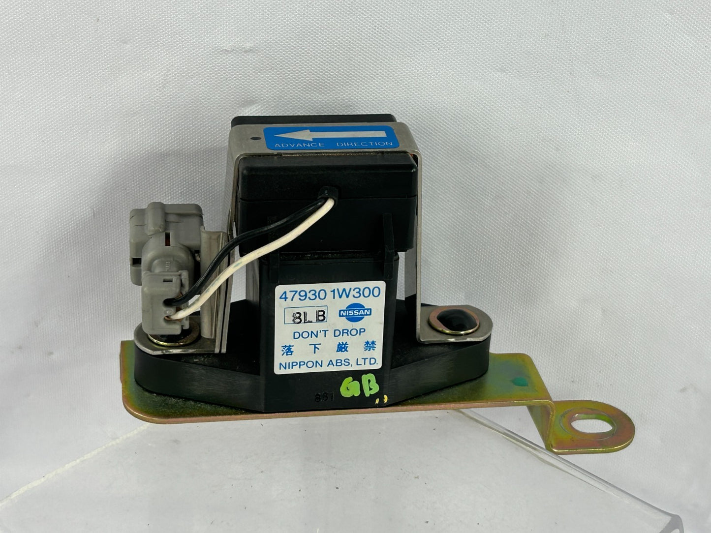 1997-2001 Nissan Pathfinder Deceleration Sensor Module Unit OEM 479301W300