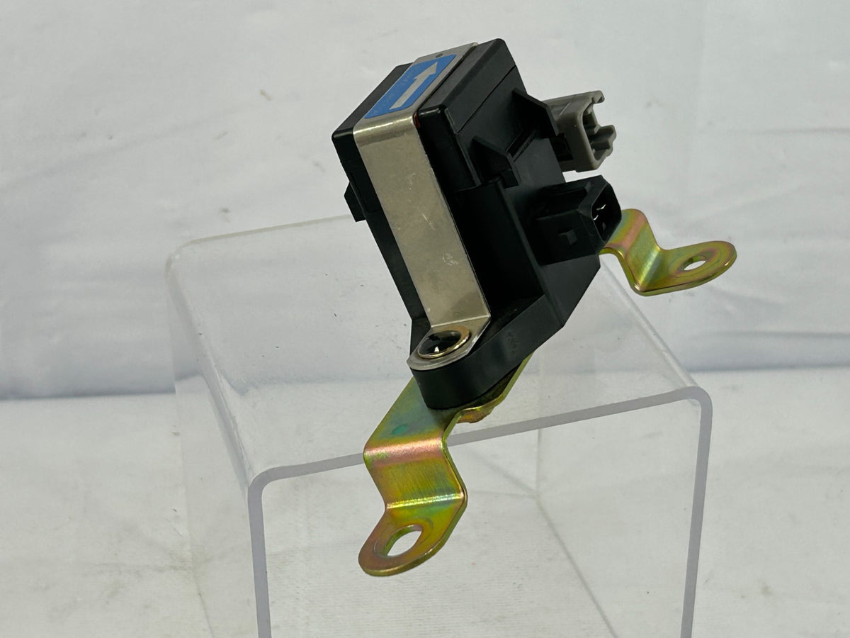 1997-2001 Nissan Pathfinder Deceleration Sensor Module Unit OEM 479301W300