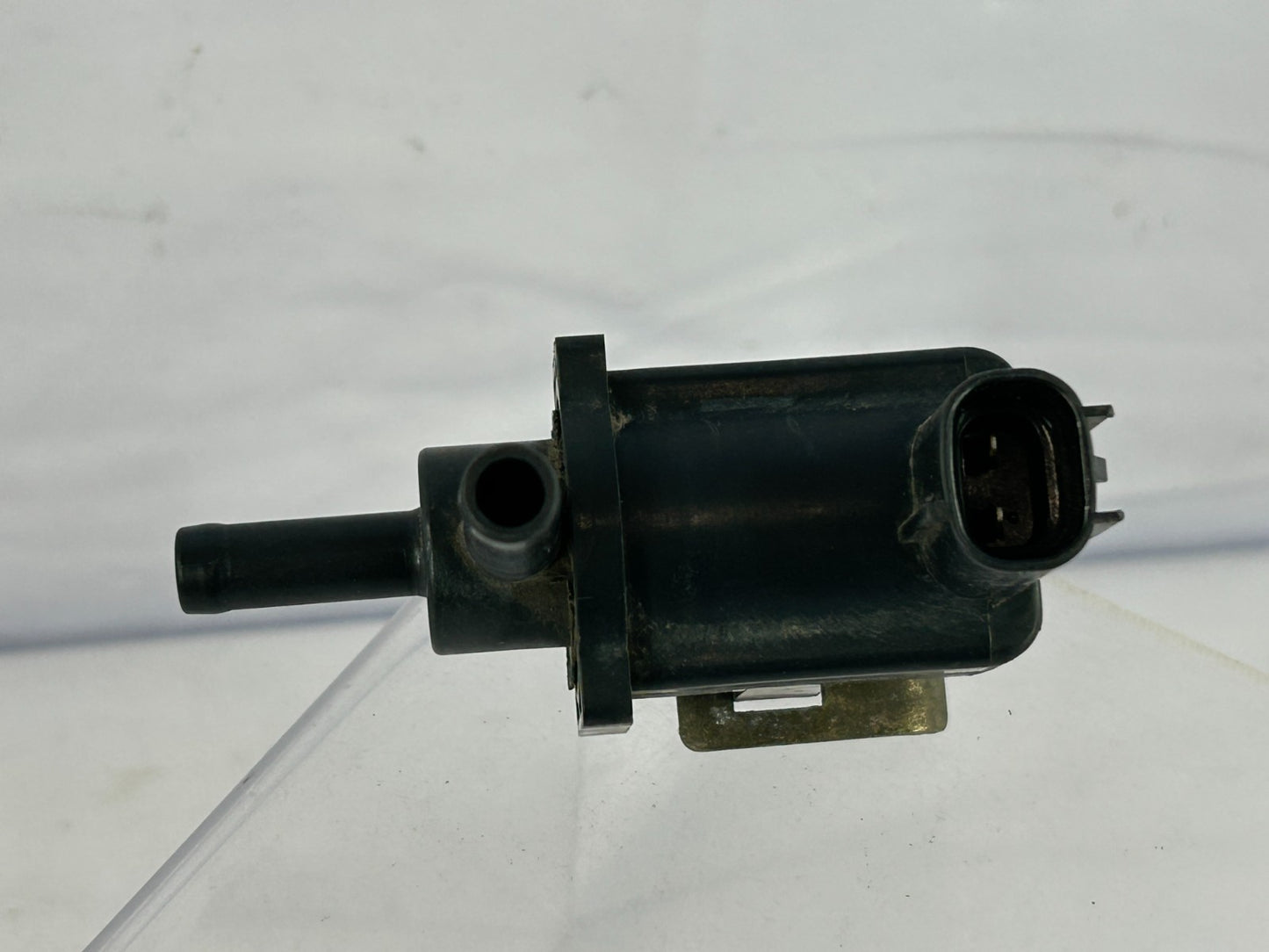 2003-2009 Toyota 4Runner Vacuum Vapor Canister Purge Valve OEM 90910-12259