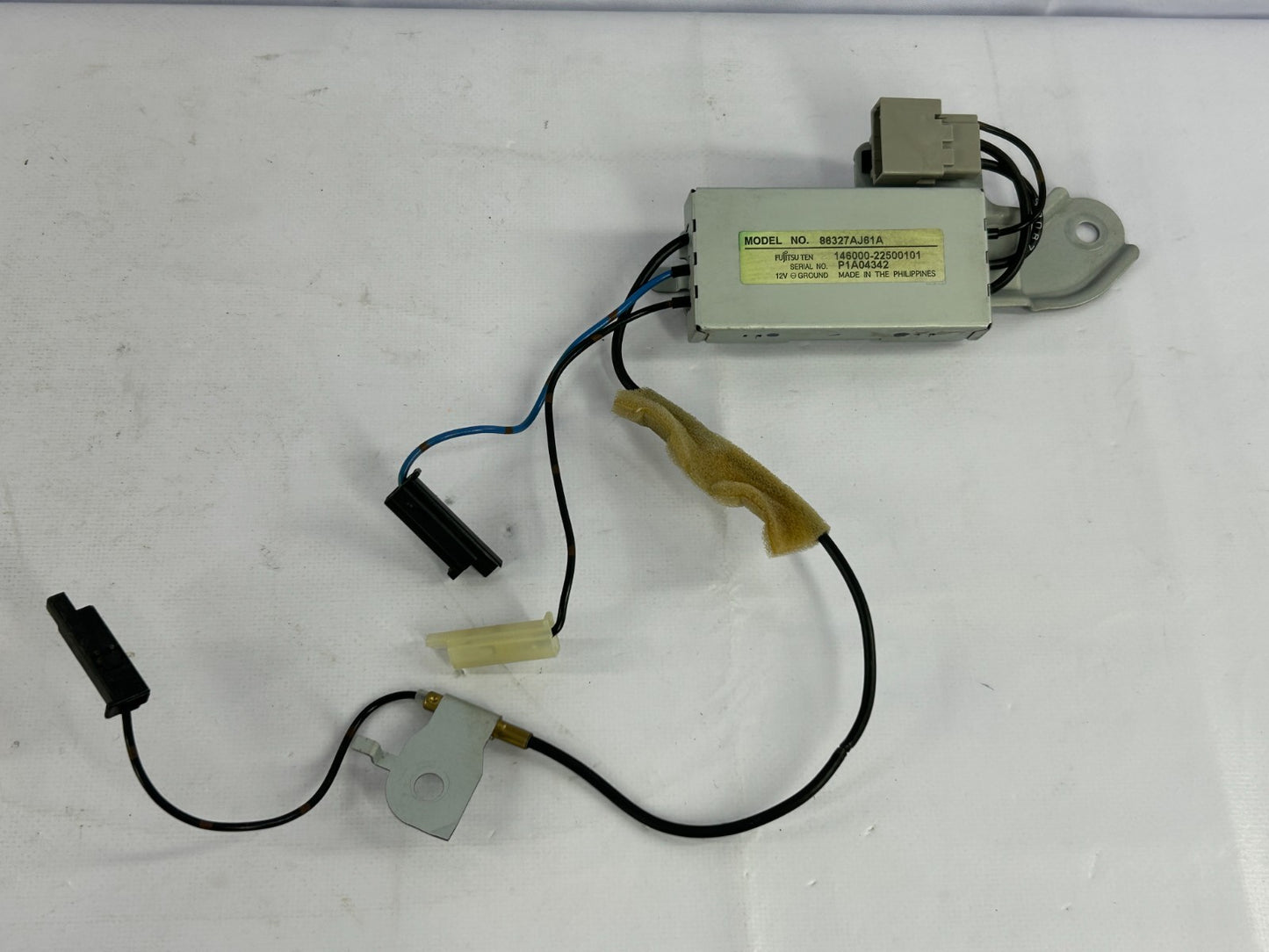 2010-2014 Subaru Outback Radio Antenna Amplifier Control Module OEM 86327AJ61A