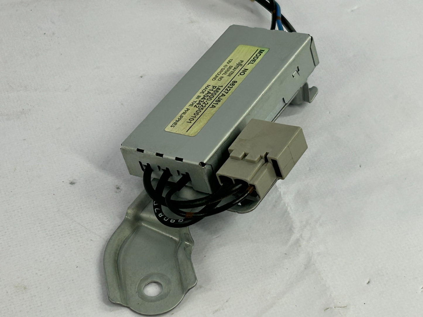 2010-2014 Subaru Outback Radio Antenna Amplifier Control Module OEM 86327AJ61A