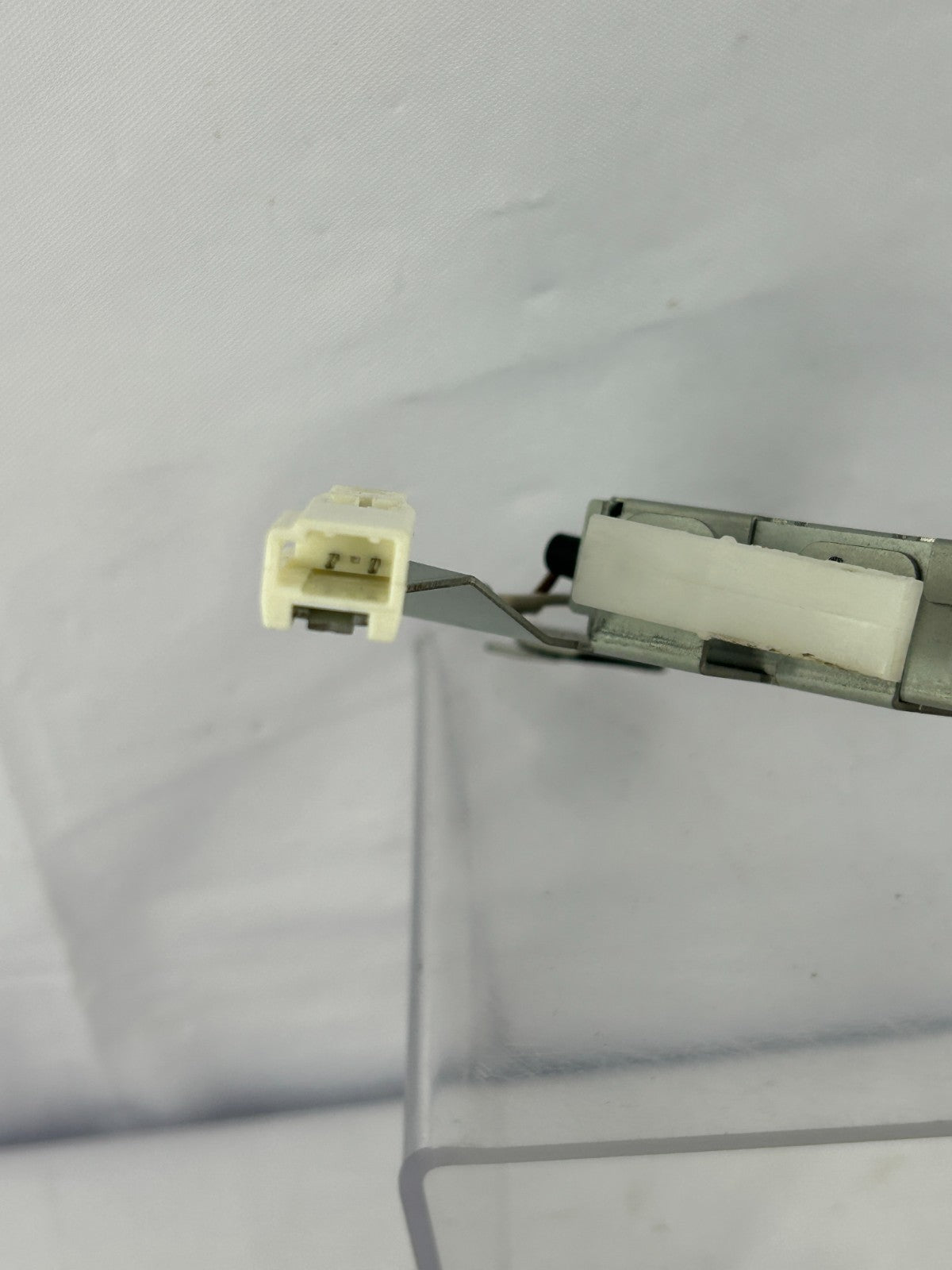 2005-2008 Subaru Outback Legacy Clarion Antenna Amplifier Module OEM 86327AG06B