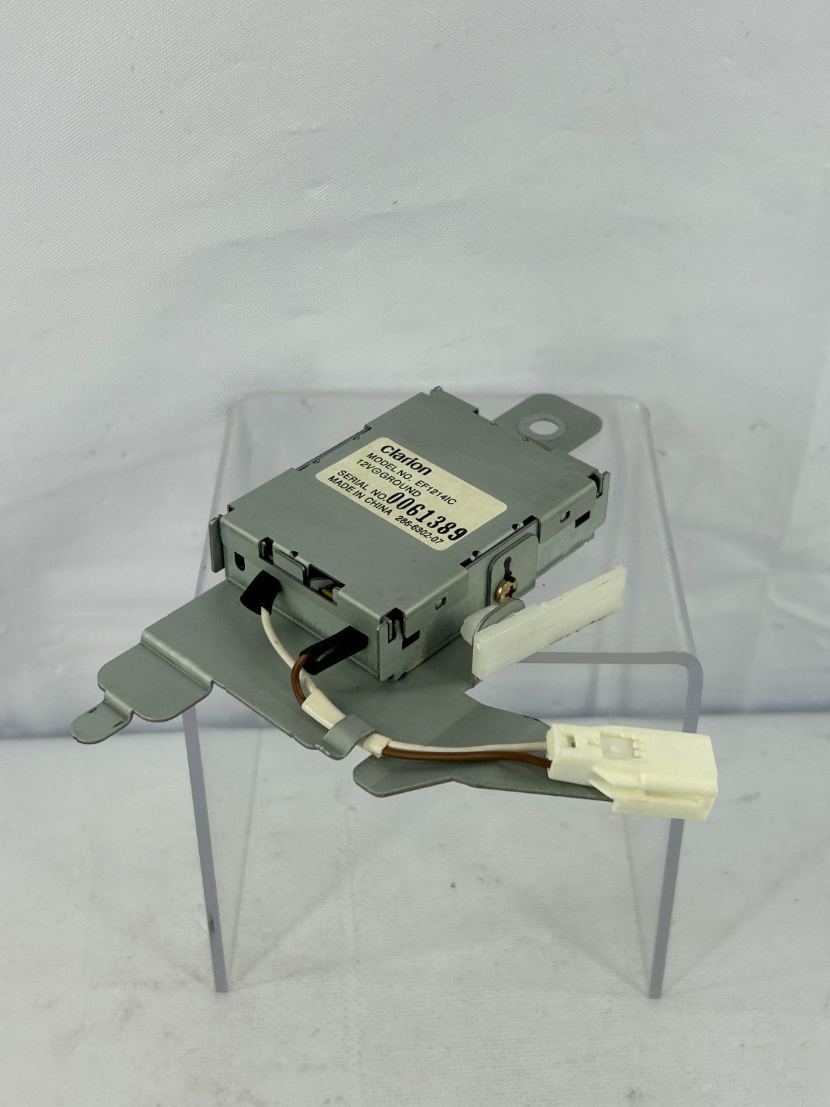 2005-2008 Subaru Outback Legacy Clarion Antenna Amplifier Module OEM 86327AG06B