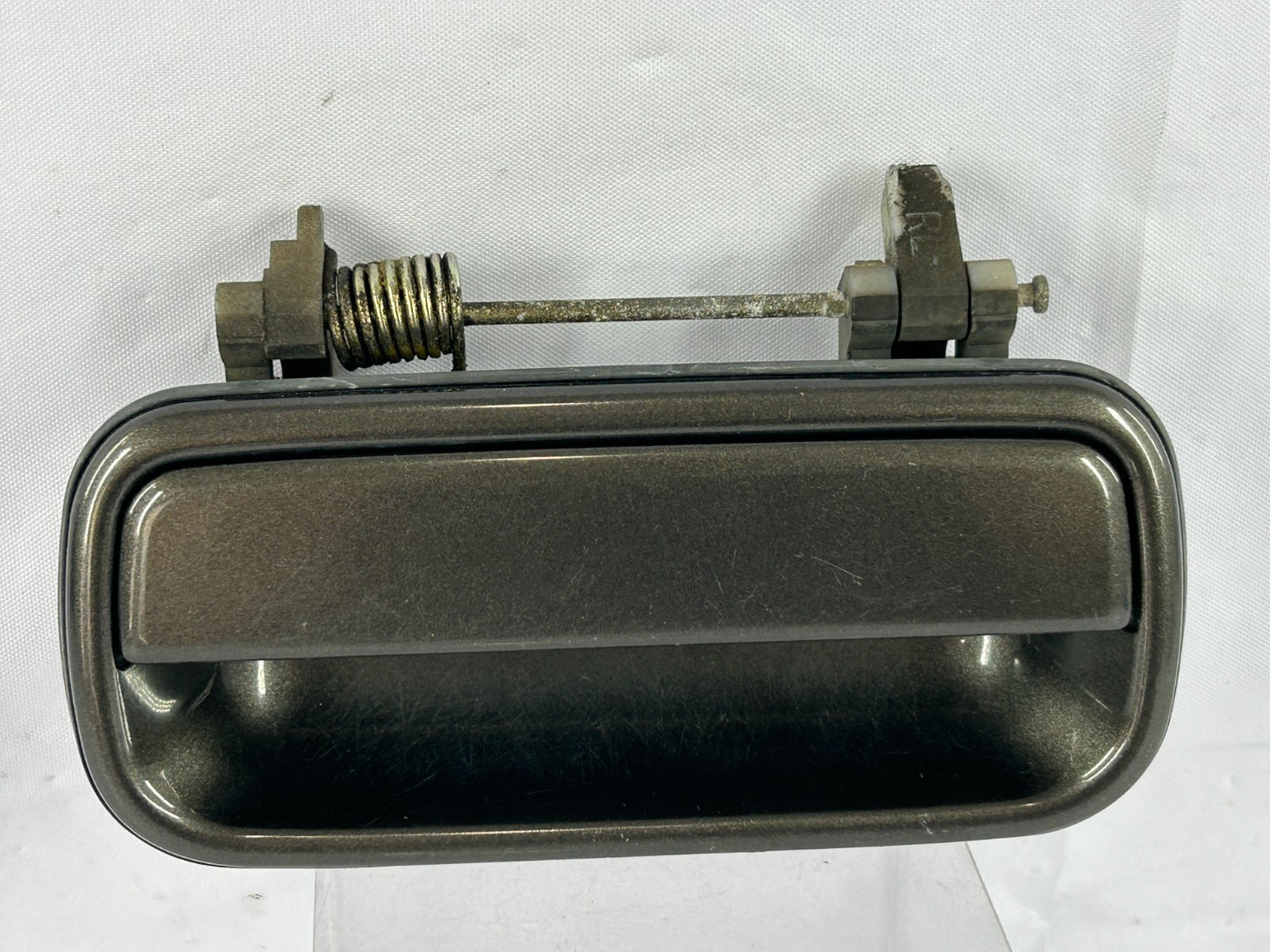 1996-1998 Toyota 4Runner Rear Left Side Exterior Door Handle OEM 69240-35030-B0