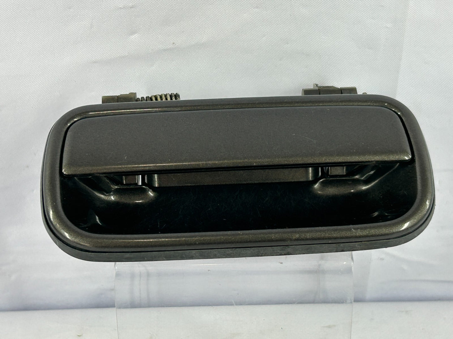 1996-1998 Toyota 4Runner Rear Left Side Exterior Door Handle OEM 69240-35030-B0