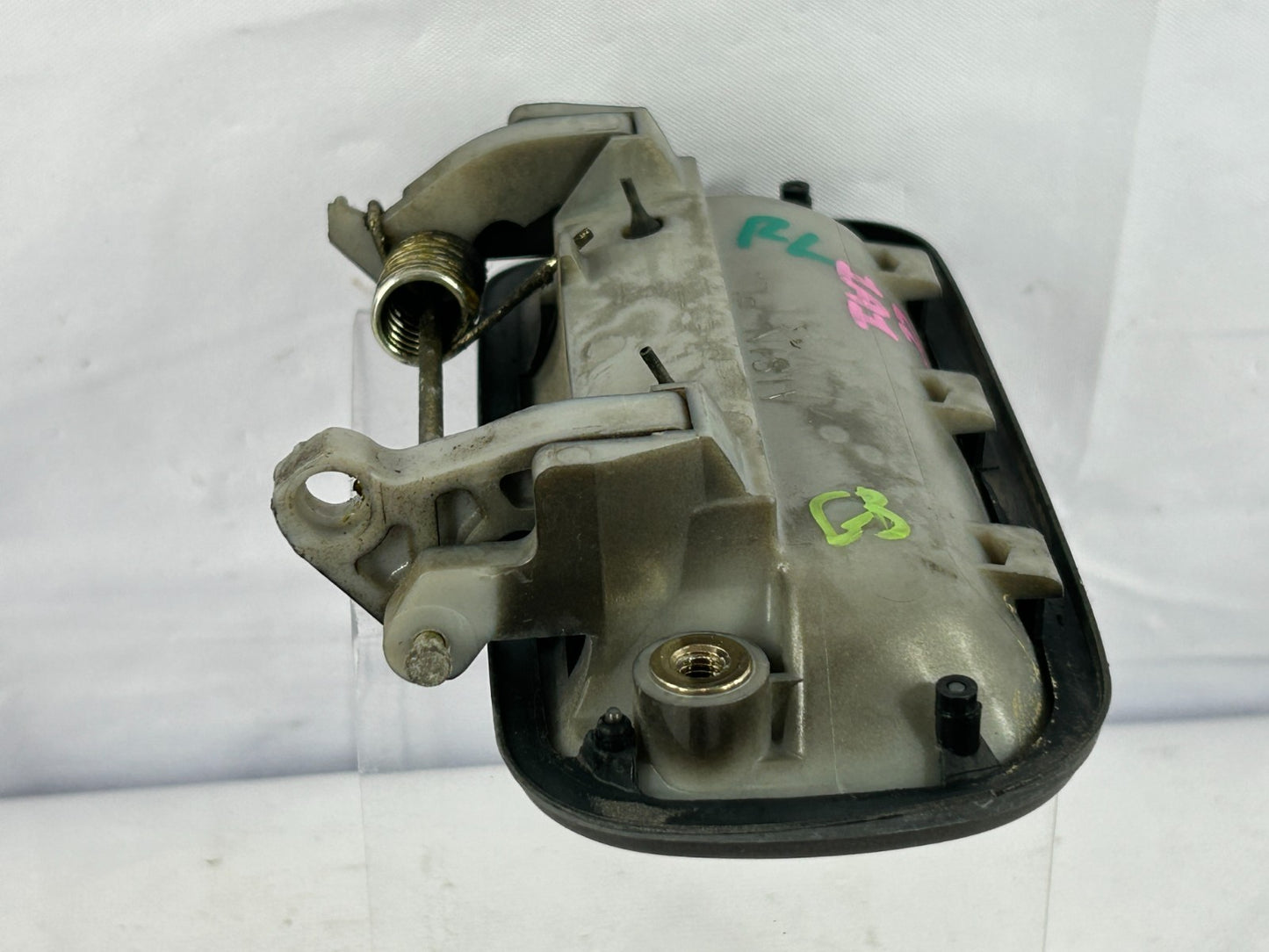 1996-1998 Toyota 4Runner Rear Left Side Exterior Door Handle OEM 69240-35030-B0