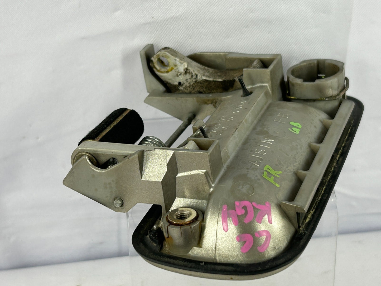 2000-2002 Toyota 4Runner Front Right Side Exterior Door Handle OEM 69210-35100