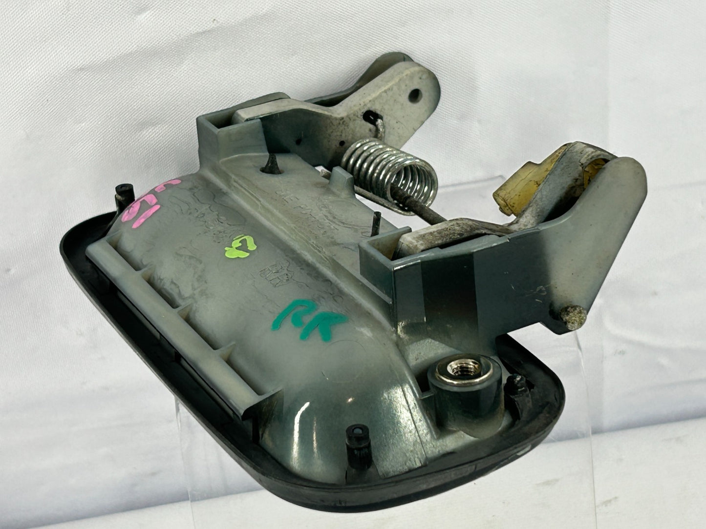 1997-1999 Toyota 4Runner Rear Right Side Exterior Door Handle OEM 69230-35060