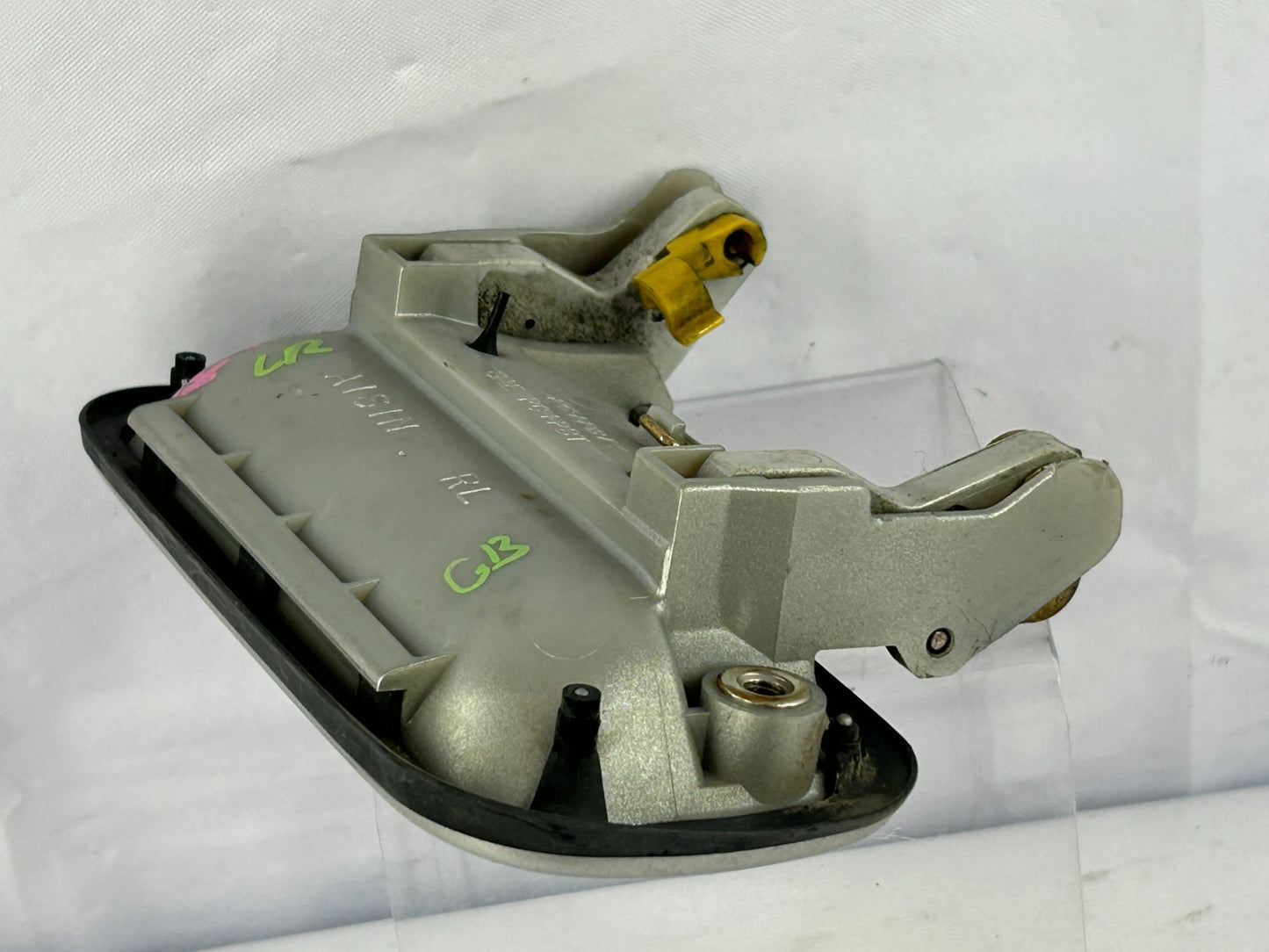 1998-2002 Toyota 4Runner Rear Left Side Exterior Door Handle OEM 69211-35020