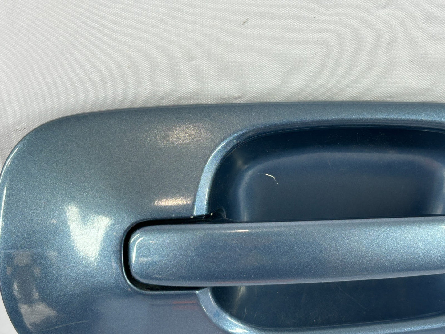 2007 Subaru Impreza Front Right Side Exterior Door Handle Blue OEM 61021FE060
