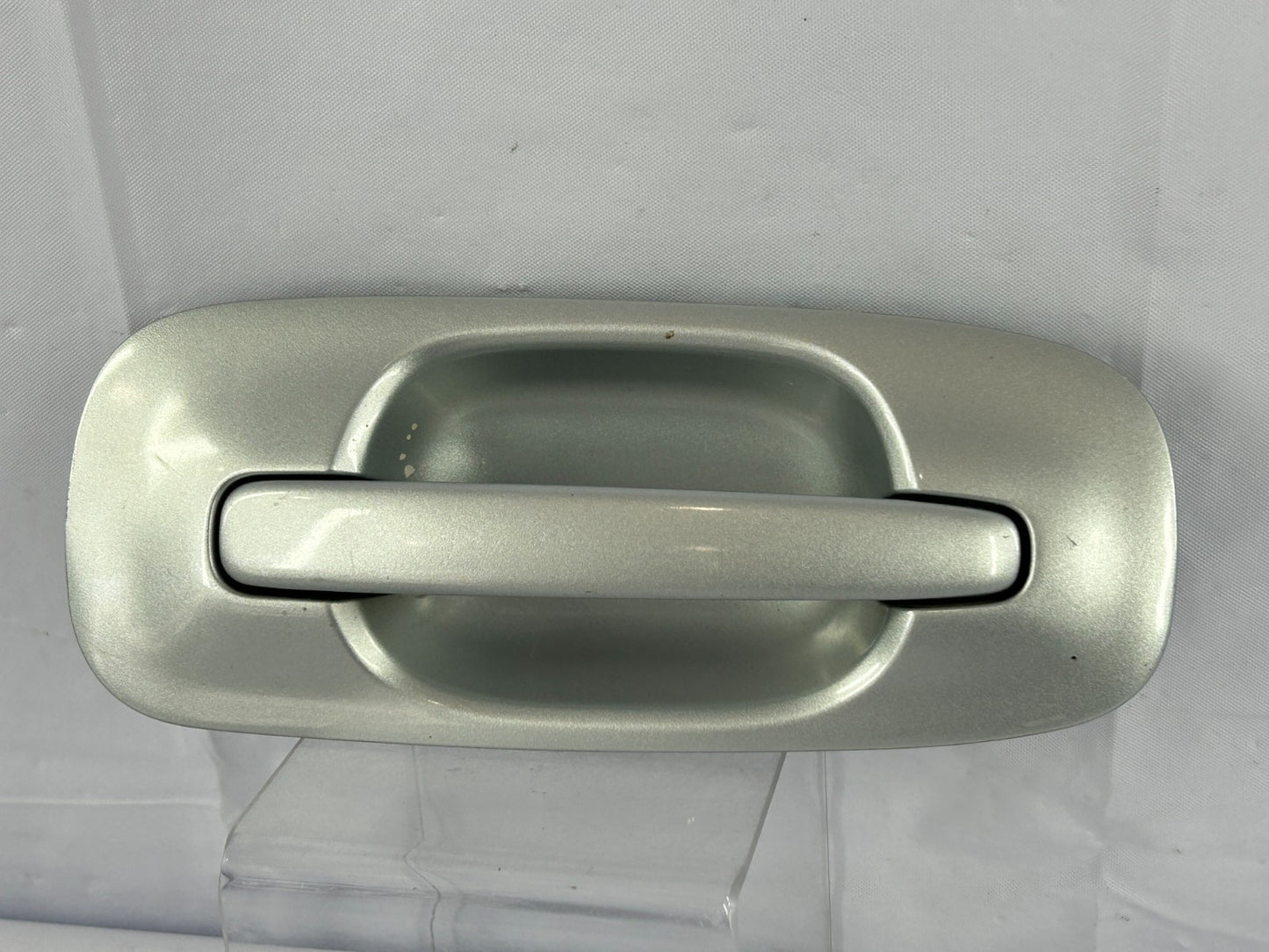 2002-2005 Subaru Impreza Rear Right Side Exterior Door Handle OEM 61022FE020TG