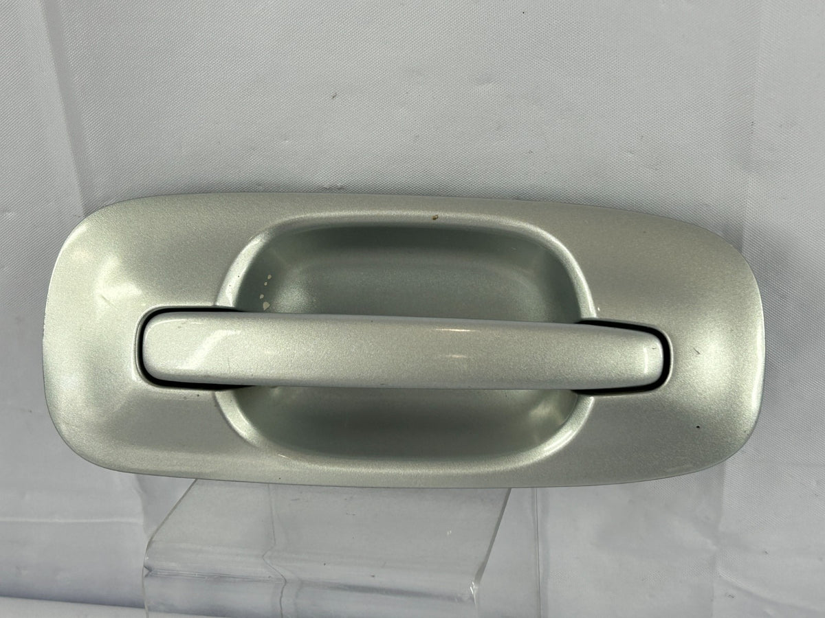2002-2005 Subaru Impreza Rear Right Side Exterior Door Handle OEM 61022FE020TG