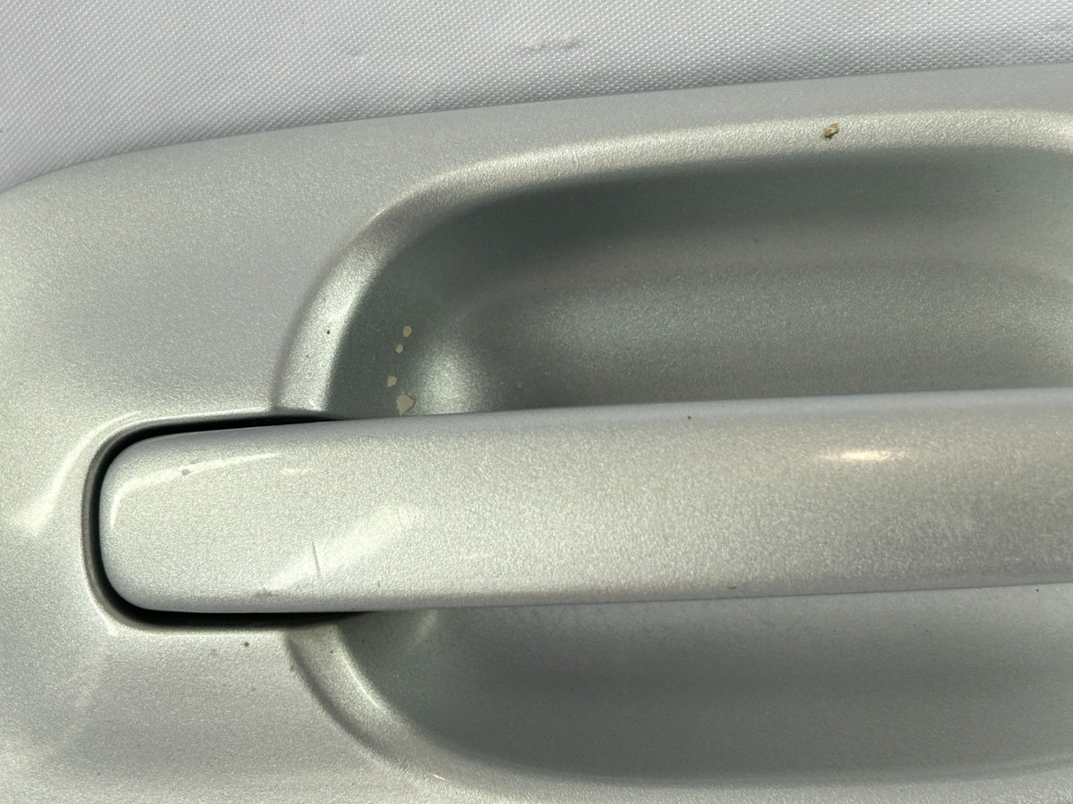 2002-2005 Subaru Impreza Rear Right Side Exterior Door Handle OEM 61022FE020TG