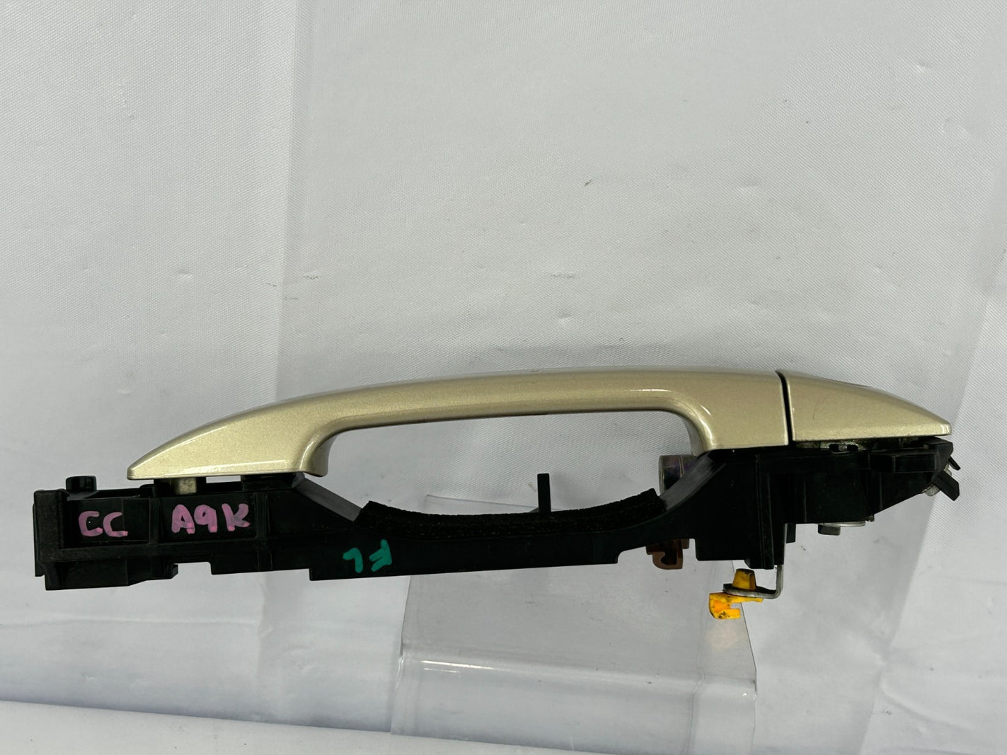 2010-2014 Subaru Outback Front Left Side Exterior Door Handle OEM 61160AJ10A