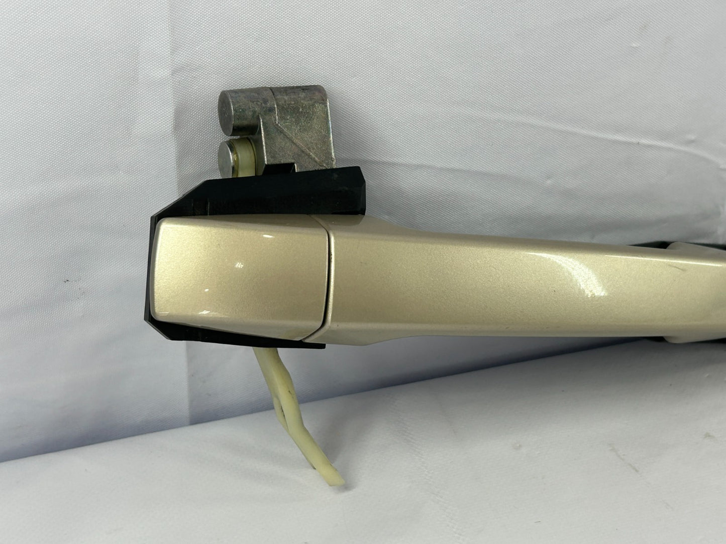 2010-2014 Subaru Outback Rear Right Side Exterior Door Handle OEM 61169AJ10A