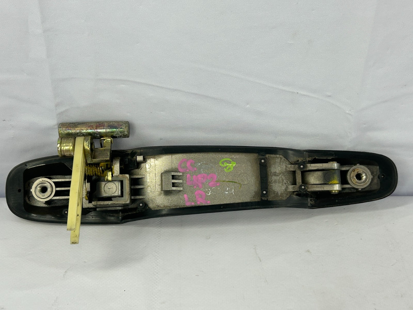2000-2003 Lexus RX300 Rear Left Side Exterior Door Handle OEM 69240-48020-E0