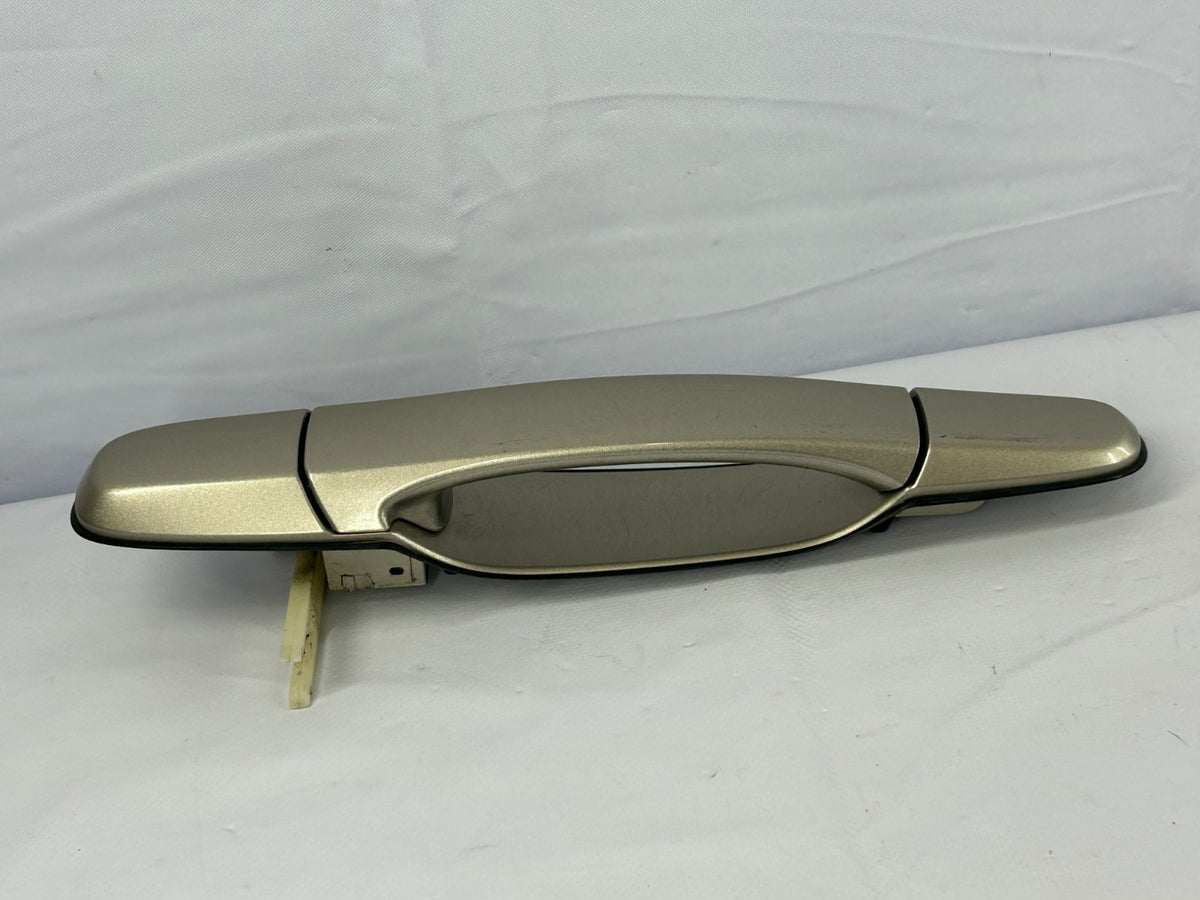 2000-2003 Lexus RX300 Rear Right Side Exterior Door Handle OEM 69230-48020-E0