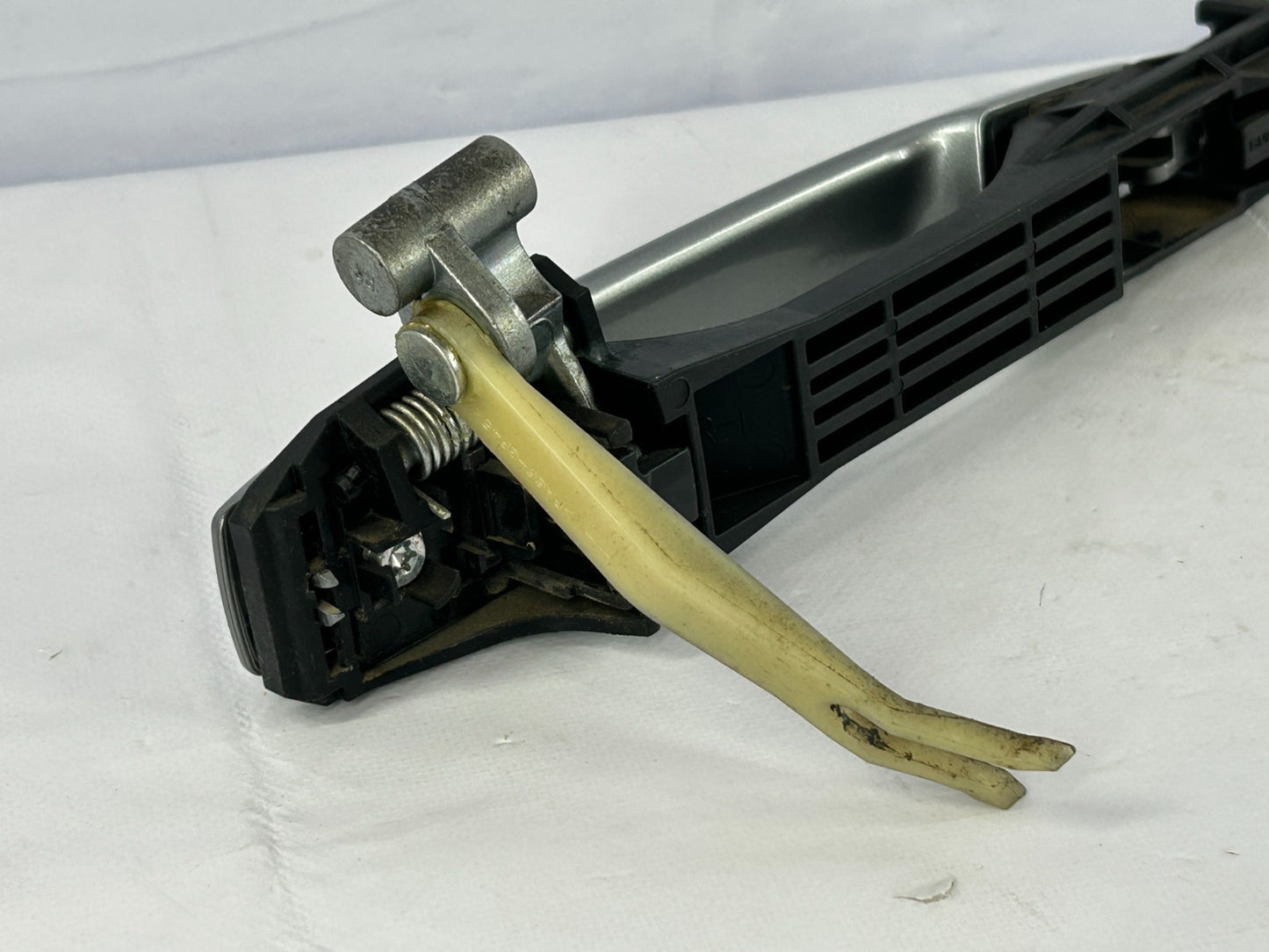 2010-2014 Subaru Outback Rear Left Exterior Outside Door Handle OEM 61169AJ10A