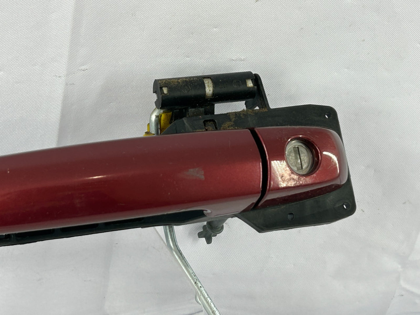 2006-2013 Suzuki Grand Vitara Front Left Exterior Door Handle OEM 82812-63J00