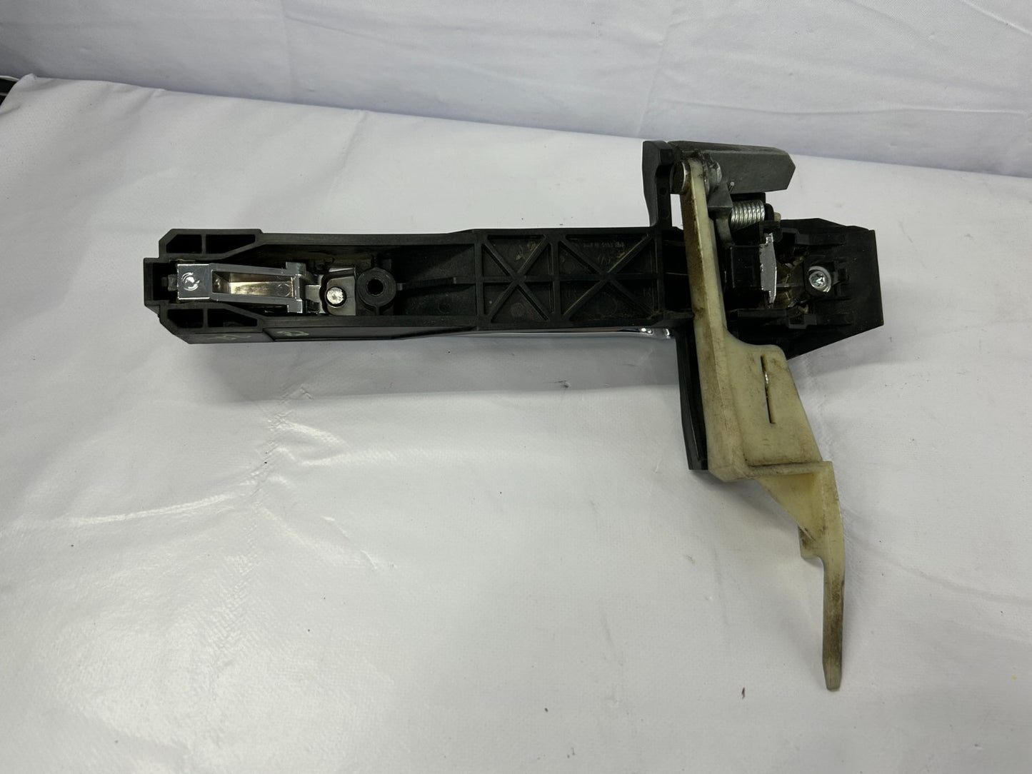2006-2014 Subaru Tribeca Rear Right Side Exterior Door Handle OEM 61160XA01A