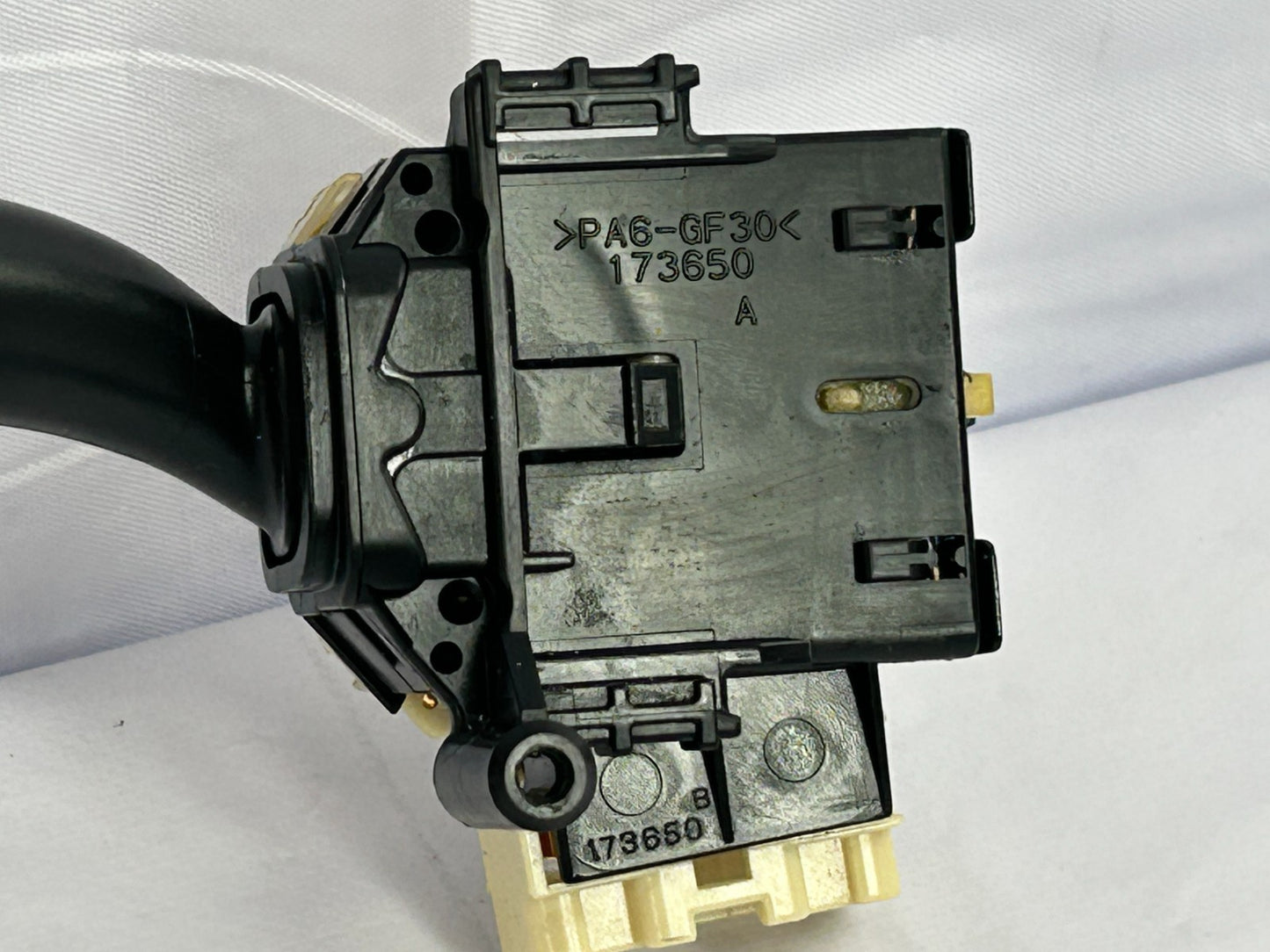 2001-2007 Toyota Highlander  Headlight Turn Signal Wiper Switch OEM 84140-20670