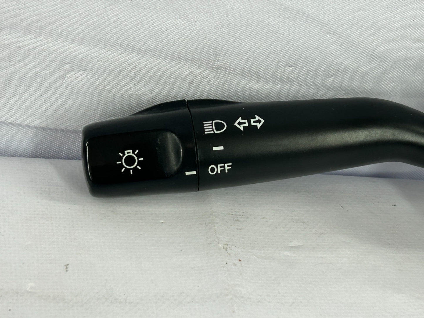 1998-2003 Toyota Sienna Headlight Turn Signal Switch Lever Arm OEM 84140-08020