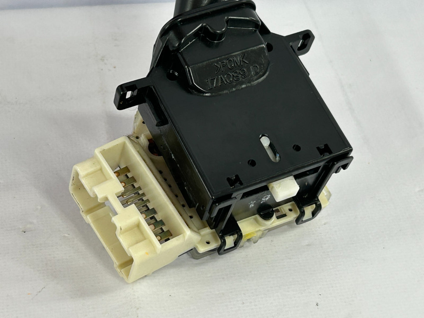 1998-2003 Toyota Sienna Headlight Turn Signal Switch Lever Arm OEM 84140-08020