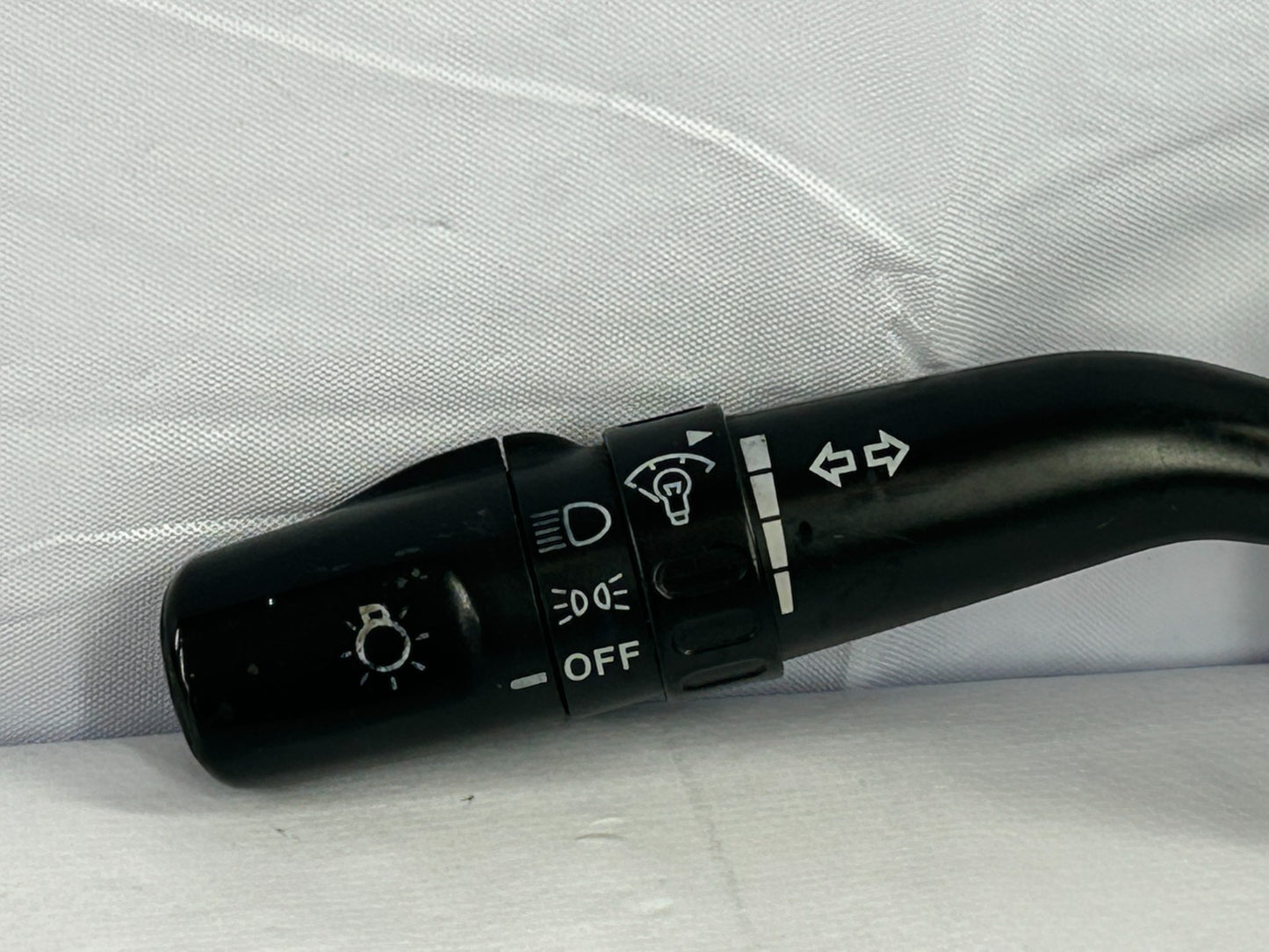 06-08 Subaru Forester Headlight Turn Signal Control Switch Arm OEM 83115FE050