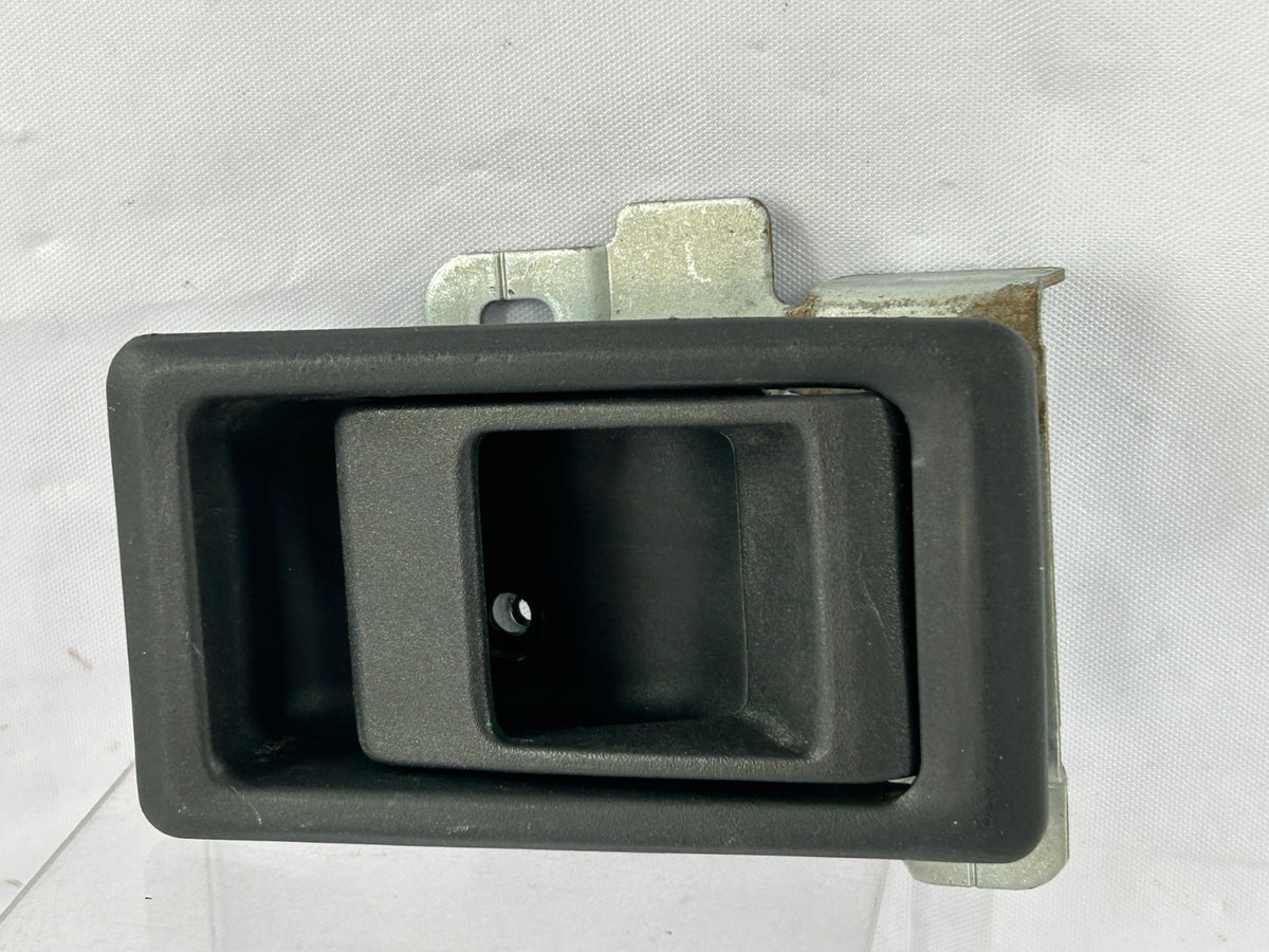94-04 Land Rover Discovery Rear Left Side Interior Door Handle OEM DBP6533LNF