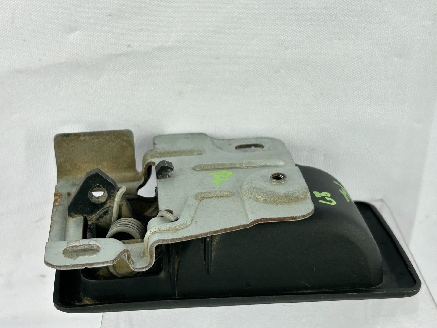 94-04 Land Rover Discovery Rear Left Side Interior Door Handle OEM DBP6533LNF