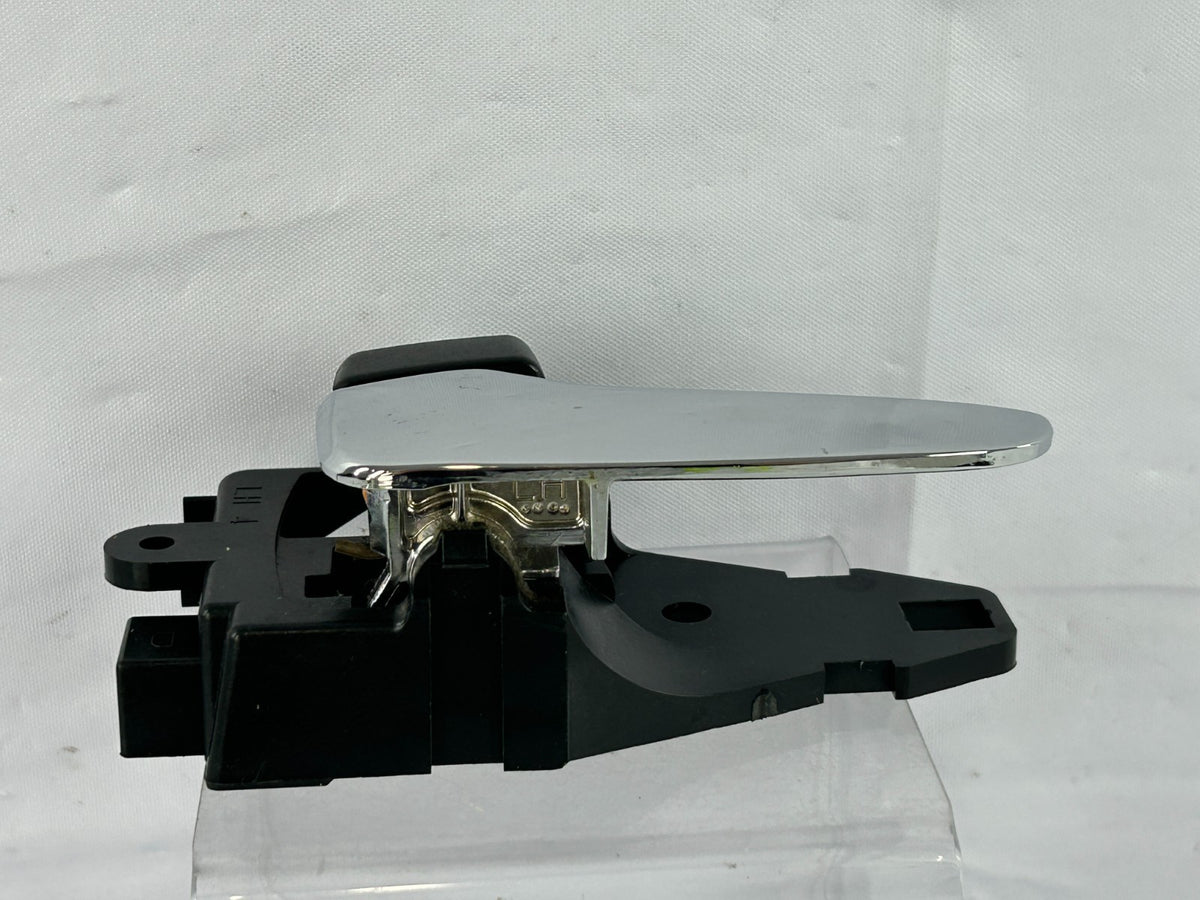 2007-2013 Mitsubishi Outlander Front Left Side Interior Door Handle OEM 5716A087