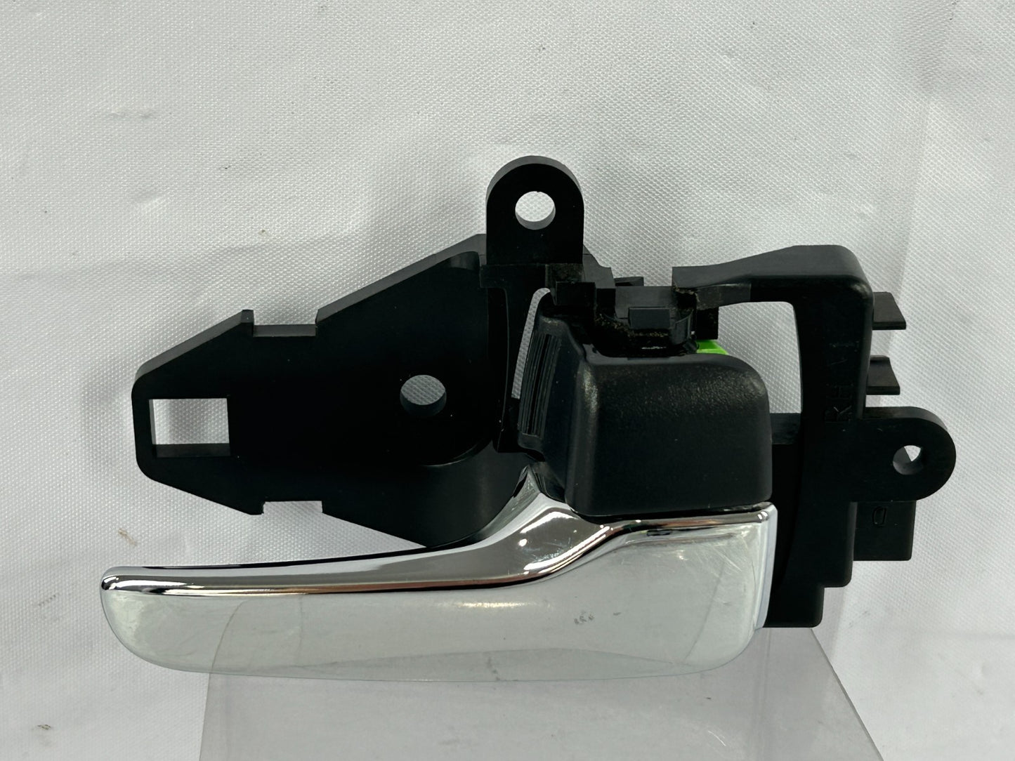 2007-2013 Mitsubishi Outlander Rear Right Interior Door Handle OEM 5716A088XA