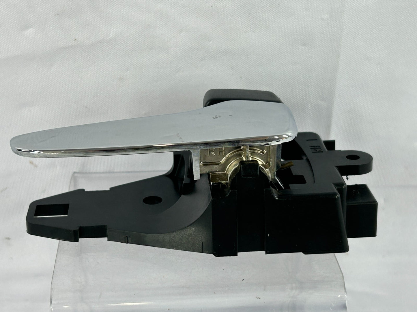 2007-2013 Mitsubishi Outlander Rear Right Interior Door Handle OEM 5716A088XA