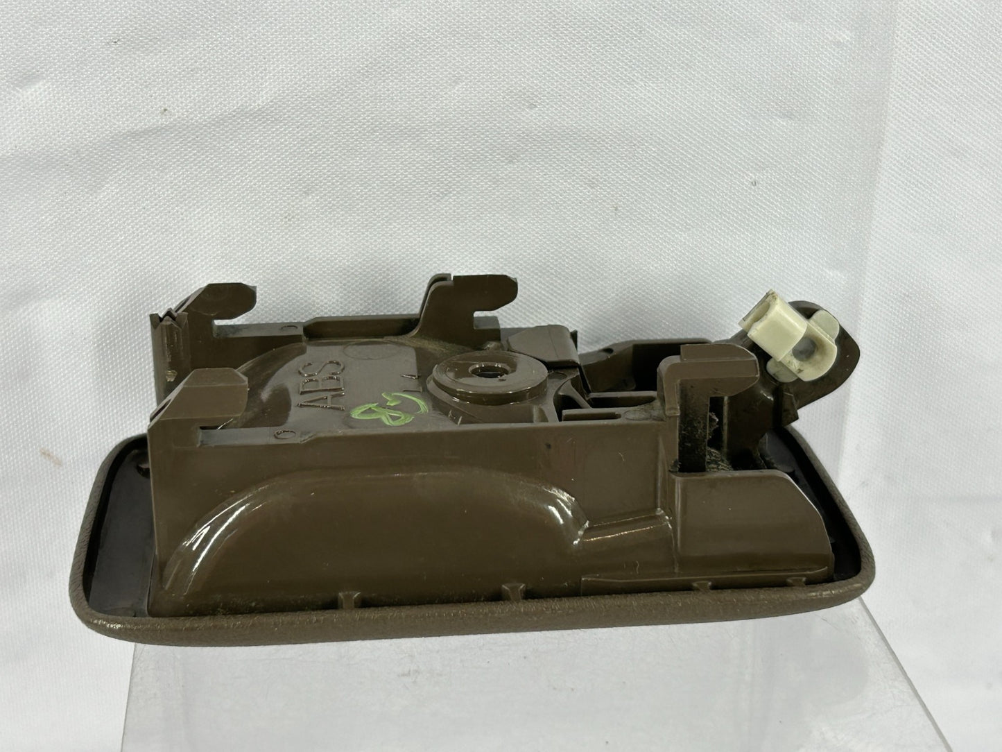 1996-1999 Toyota 4Runner Rear Left Side Interior Door Handle OEM 69206-10070-E0