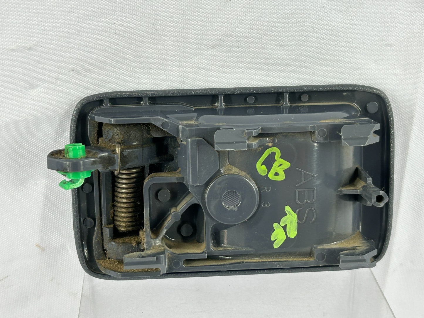 98-02 Toyota 4Runner Front Right Interior Door Handle Grey OEM 69205-10070-E2
