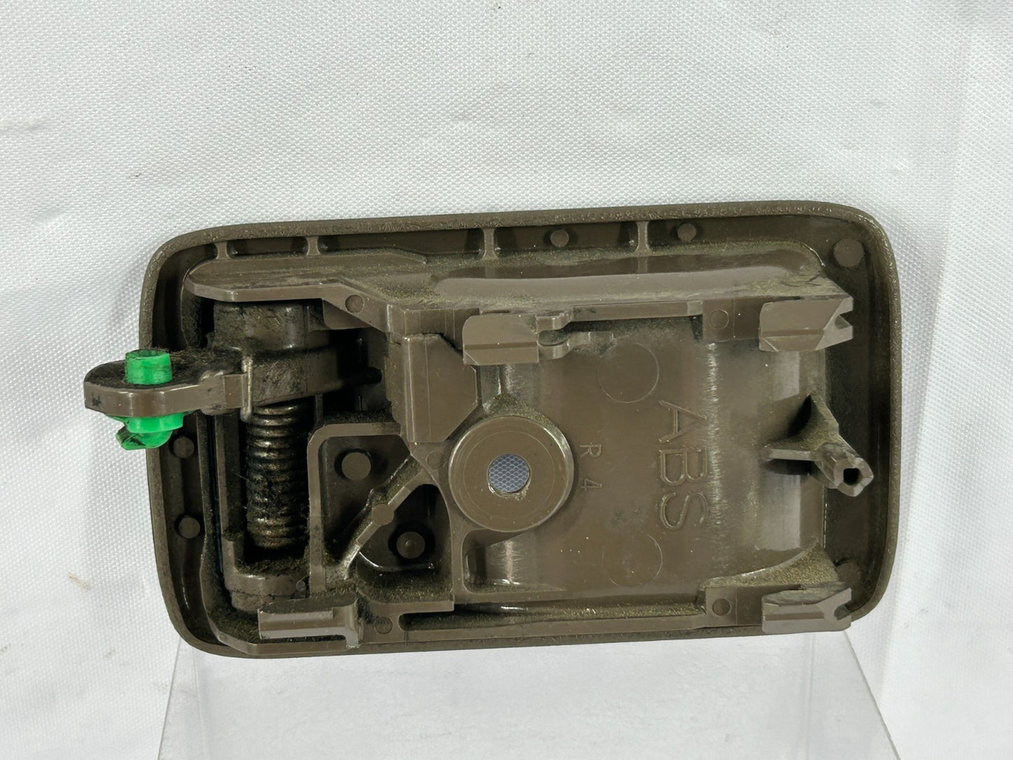 96-99 Toyota 4Runner Rear Right Interior Door Handle Brown OEM 69205-10070-E0