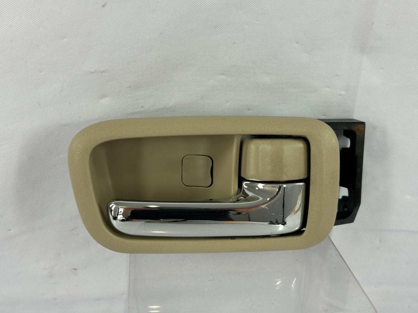2000-2003 Lexus RX300 Rear Right Interior Door Handle Beige OEM 69205-48010-A0