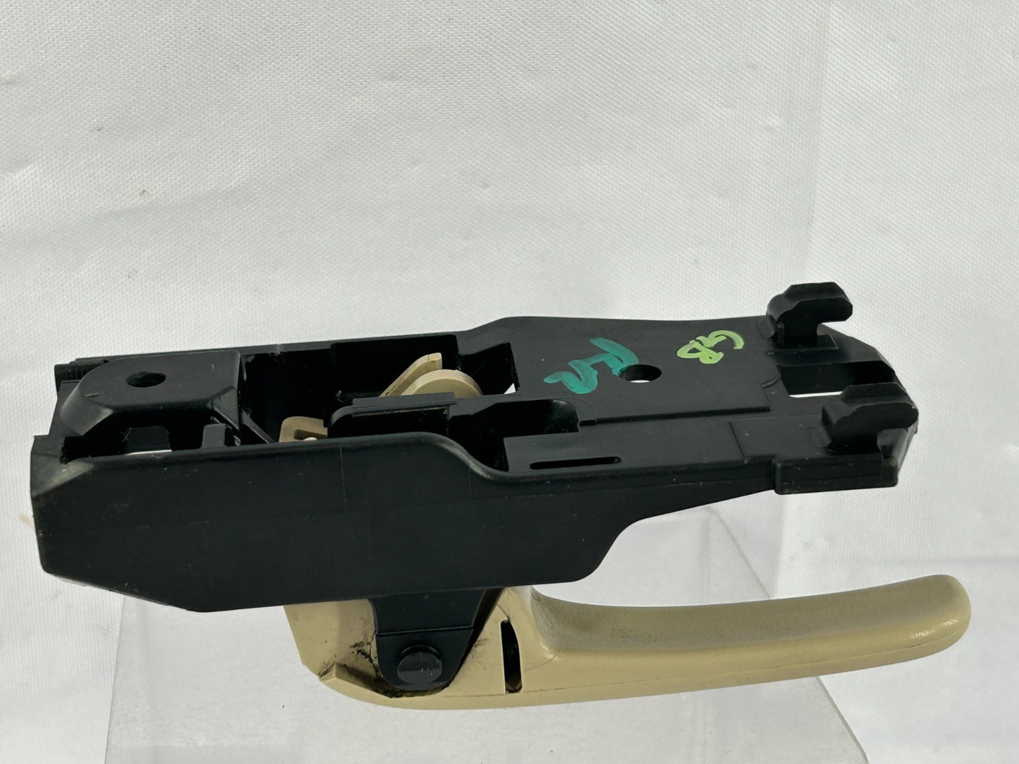 1999-2001 Lexus RX300 Rear Right Inner Door Handle Beige OEM 69205-30150-A1