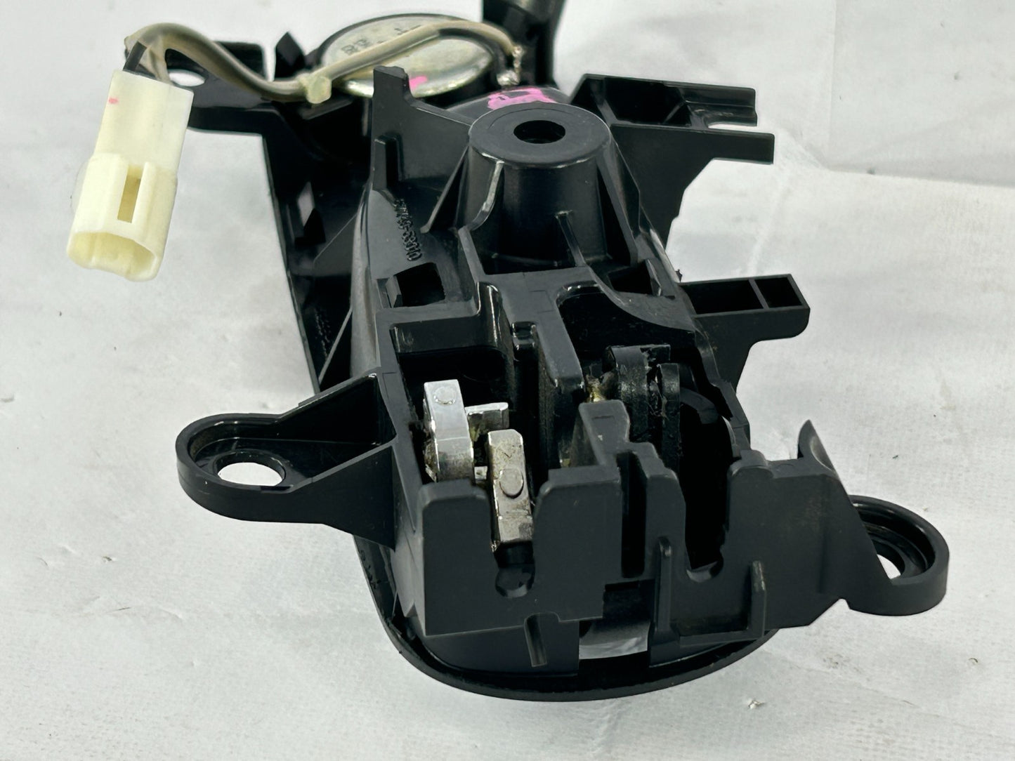 2006-2014 Lexus IS250 Rear Left Driver Door Interior Handle OEM 67740-53010-C0