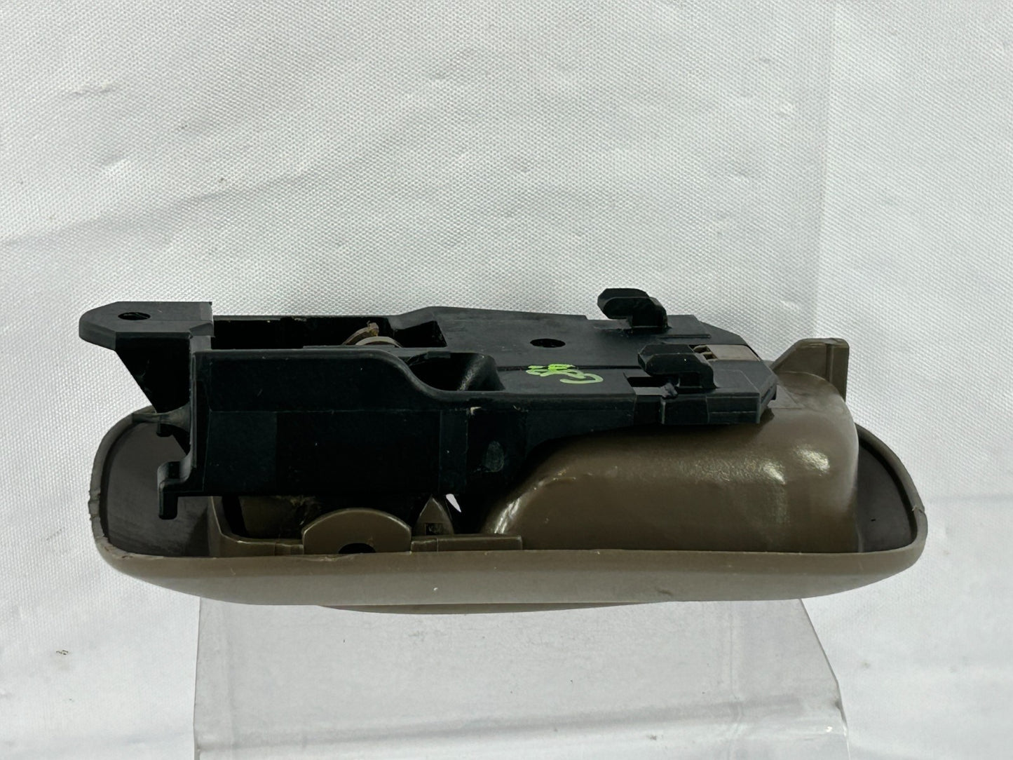 98-03 Toyota Sienna Front Right Interior Door Handle Brown OEM 69205-AA010-E1