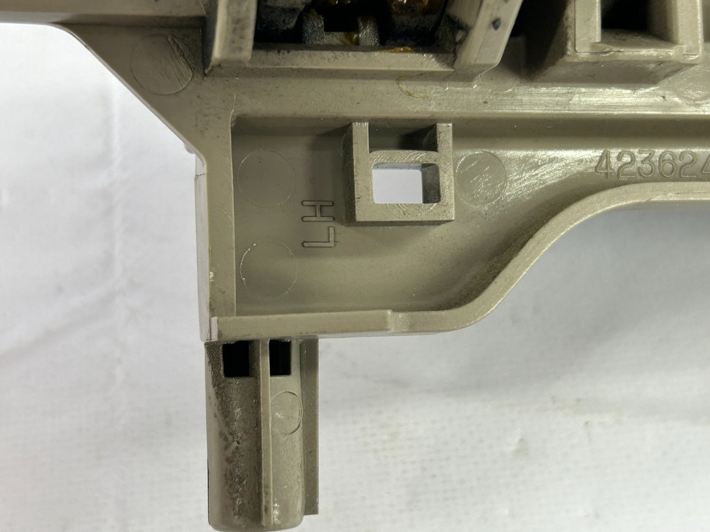 2004-2010 Toyota Sienna Rear Left Inner Door Handle Beige OEM 69208-08010-E1