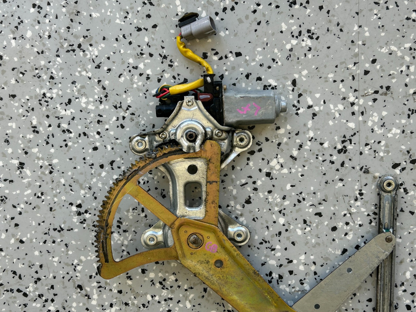 1998-2007 Toyota Land Cruiser Front Left Window Regulator Motor OEM 85720-60130