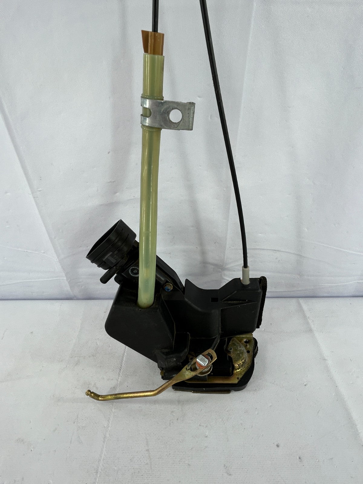 1998-2000 Toyota Land Cruiser Rear Left Door Lock Latch Actuator OEM 69060-60060