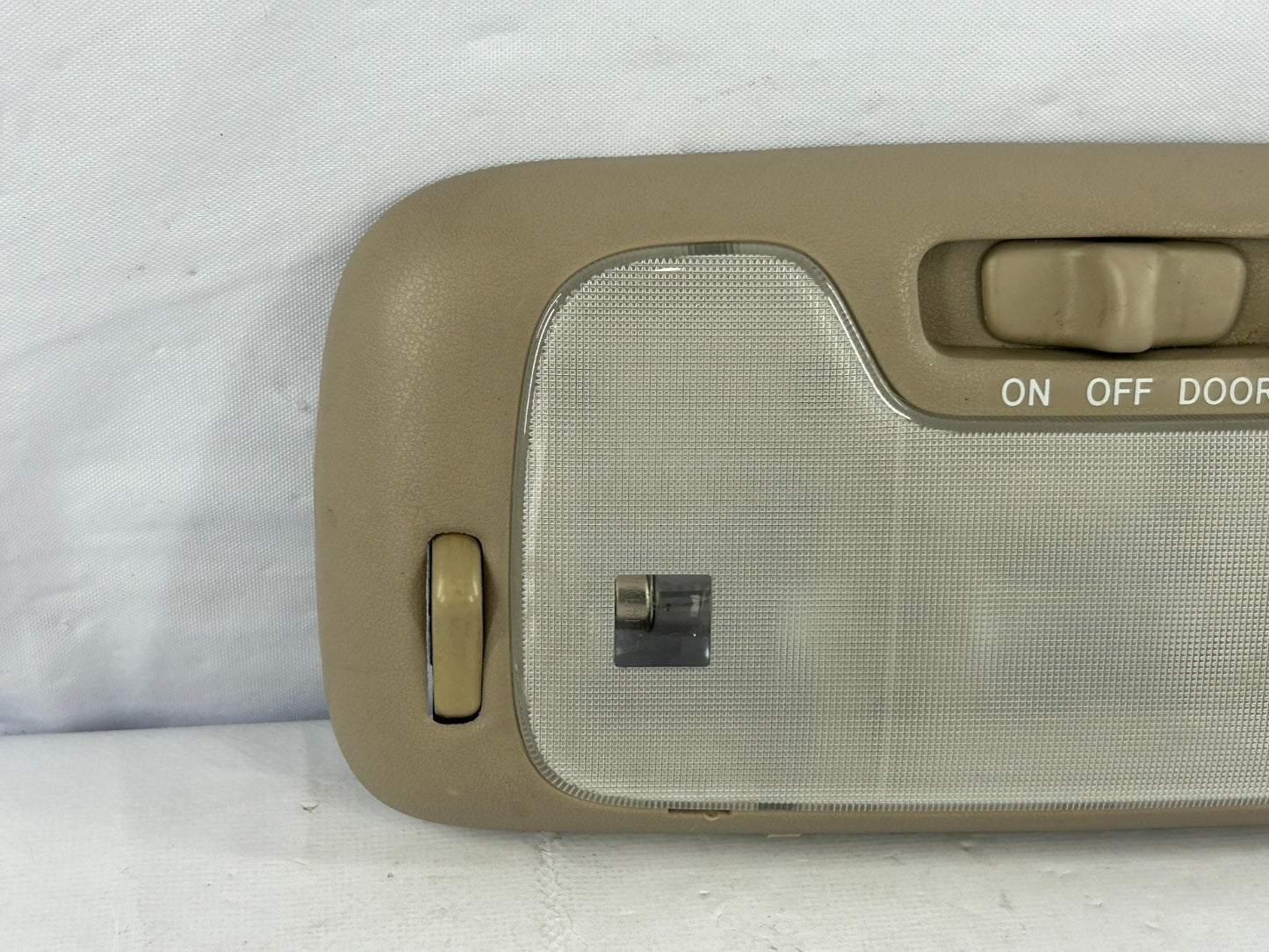 1998-2002 Toyota Land Cruiser Overhead Center Dome Light Beige OEM 81260-60070