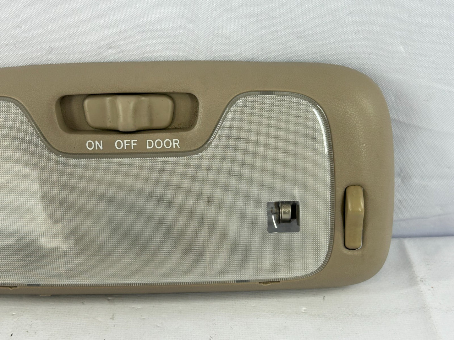 1998-2002 Toyota Land Cruiser Overhead Center Dome Light Beige OEM 81260-60070