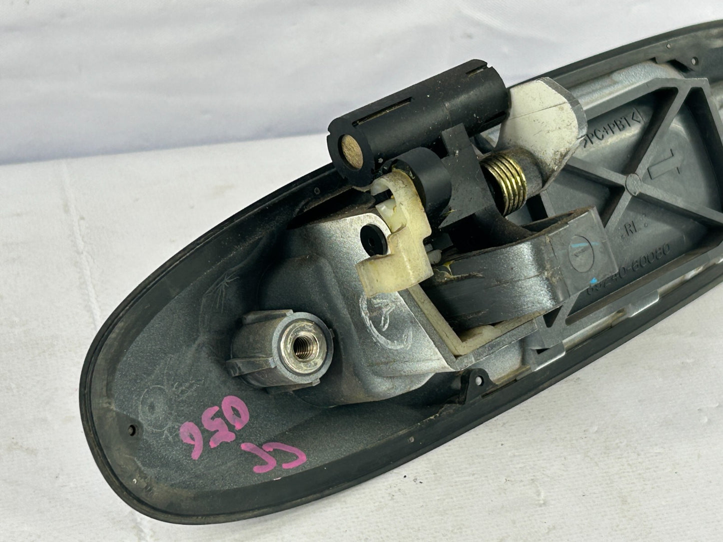 1998-2007 Toyota Land Cruiser Rear Left Exterior Door Handle OEM 69240-60080