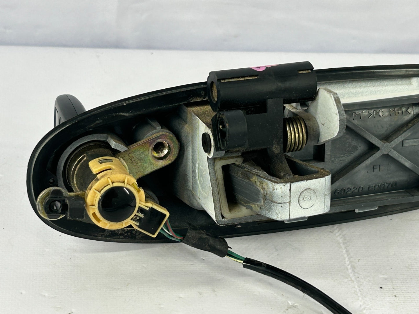 1998-2007 Toyota Land Cruiser Front LH & RH Exterior Door Handles OE 69220-60070