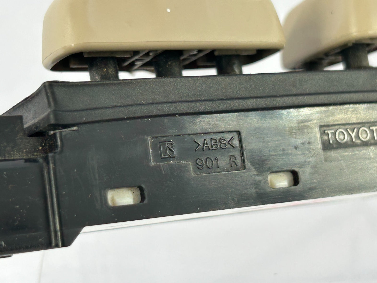 98-07 Toyota Land Cruiser Front Right Seat Position Switch Beige OEM 84922-60090