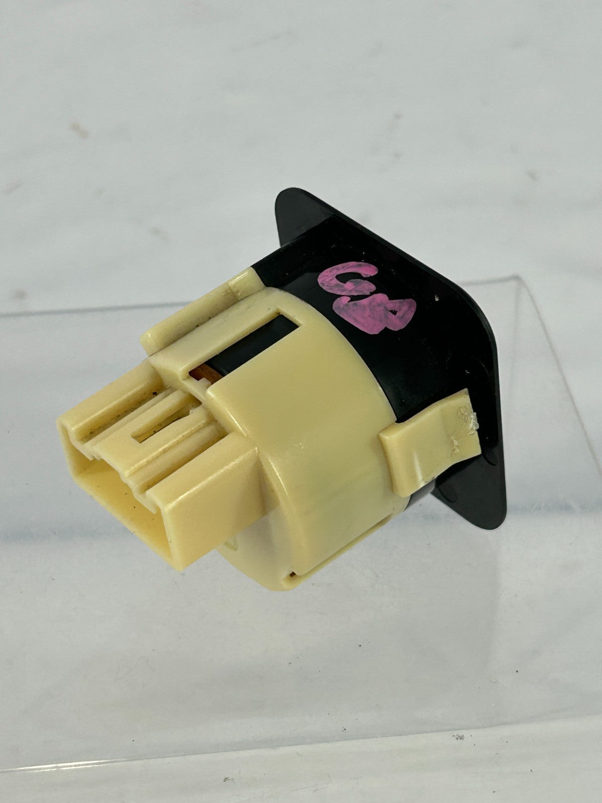 1998-2003 Toyota Land Cruiser Differential Lock Switch Button OEM 84725-60030