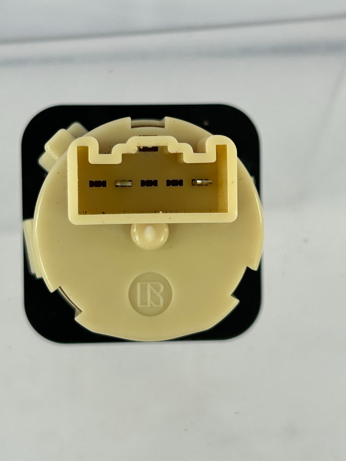 1998-2003 Toyota Land Cruiser Differential Lock Switch Button OEM 84725-60030